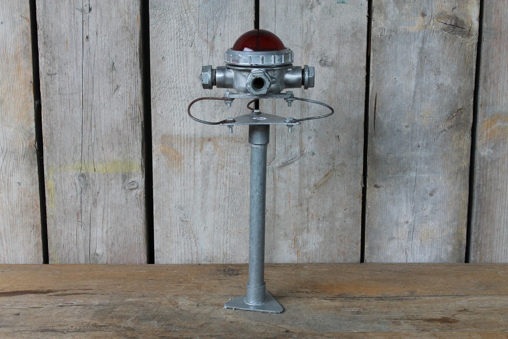 Ship Light Red