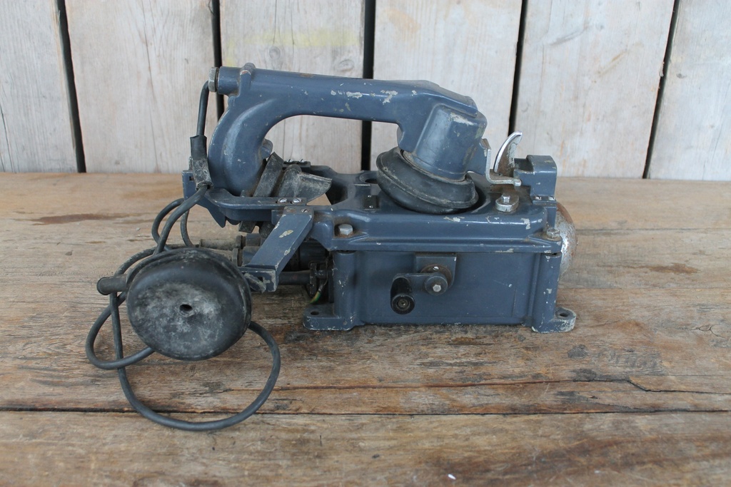[VIN-122B] Scheeps Telefoon
