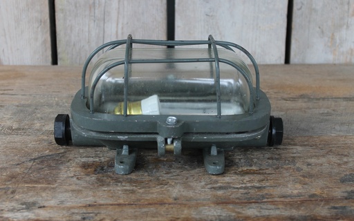 [VIN-028C] Vintage Bulkhead Light